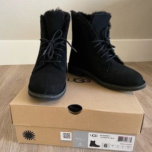 UGG Quincy Boots - Women’s size 6, Black
